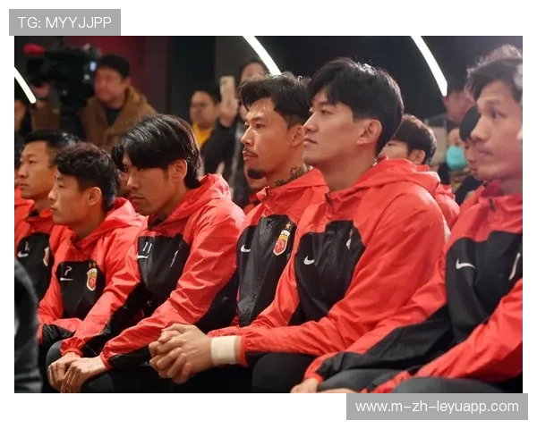 上海海港外援持续强势,卫冕梦想一步步接近 上海海港外援持续强势,卫冕梦想一步步接近